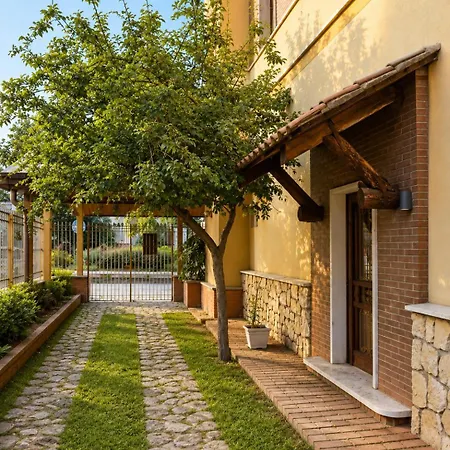 Deste Apartament Avellino