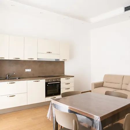 Deste Apartament Avellino