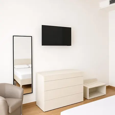 Apartament Deste *