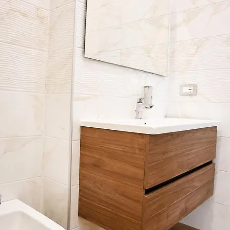 Deste Apartament *